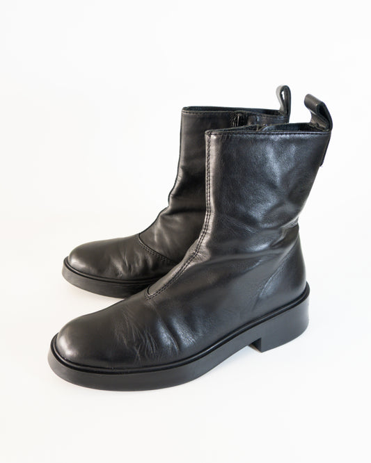 Botines en Cuero Negro - Bimba Y Lola - La Reversa