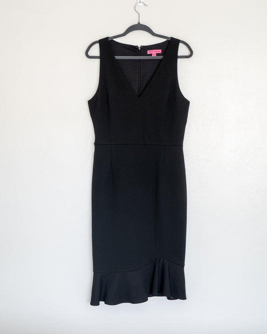 Vestido Midi Negro Estructurado - Betsey Johnson