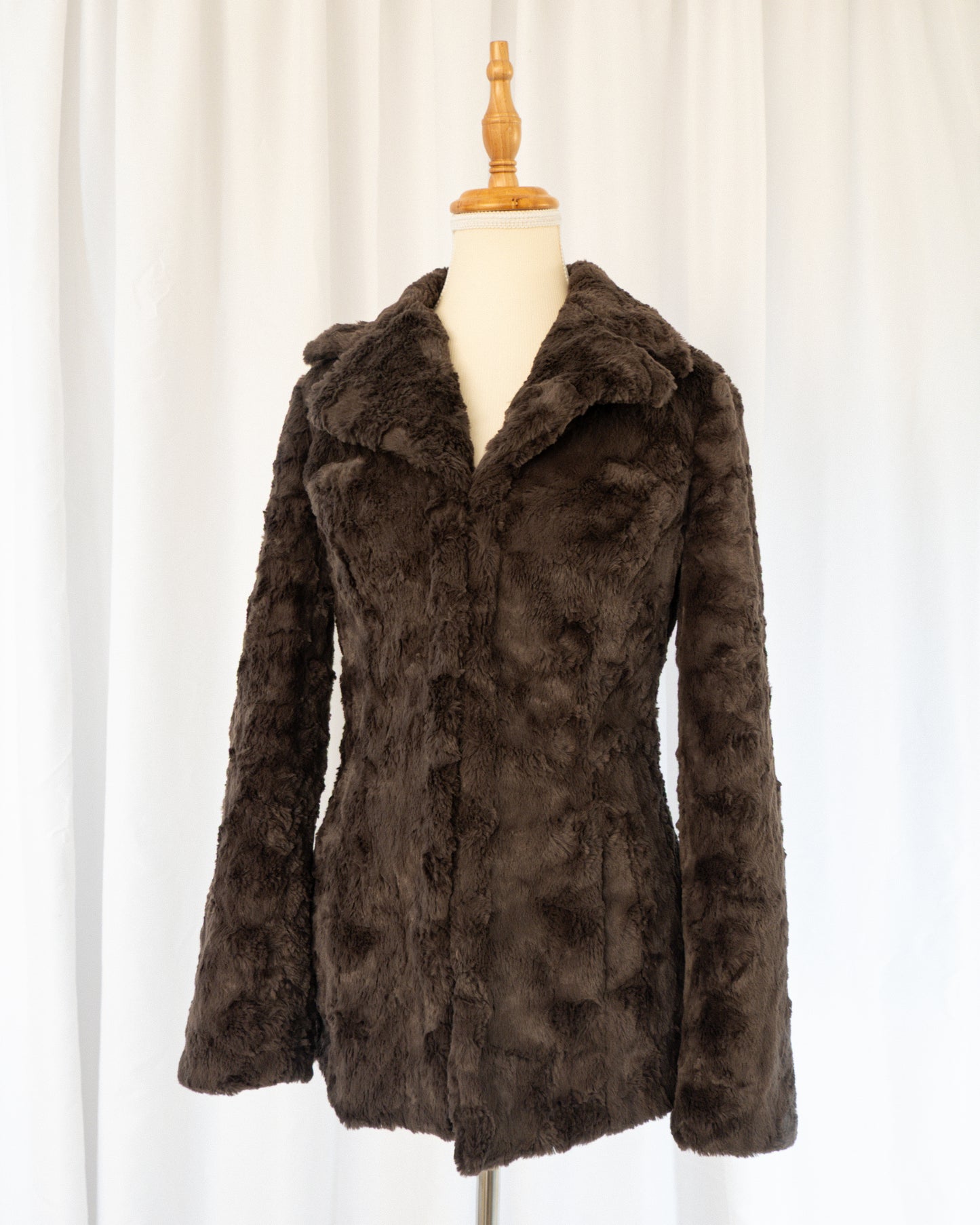 Abrigo Faux Fur Chocolate - Rocha, John Rocha - La Reversa