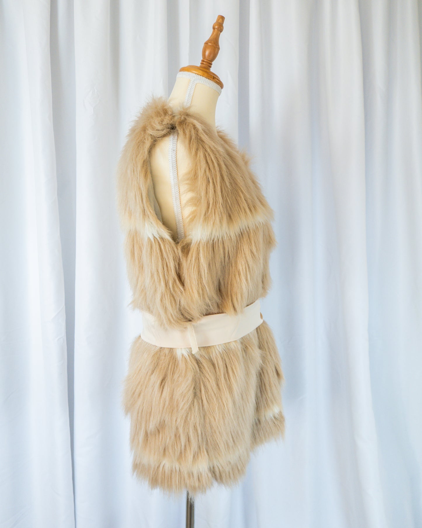 Abrigo Faux Fur Vest Beige - Forever & Me - La Reversa