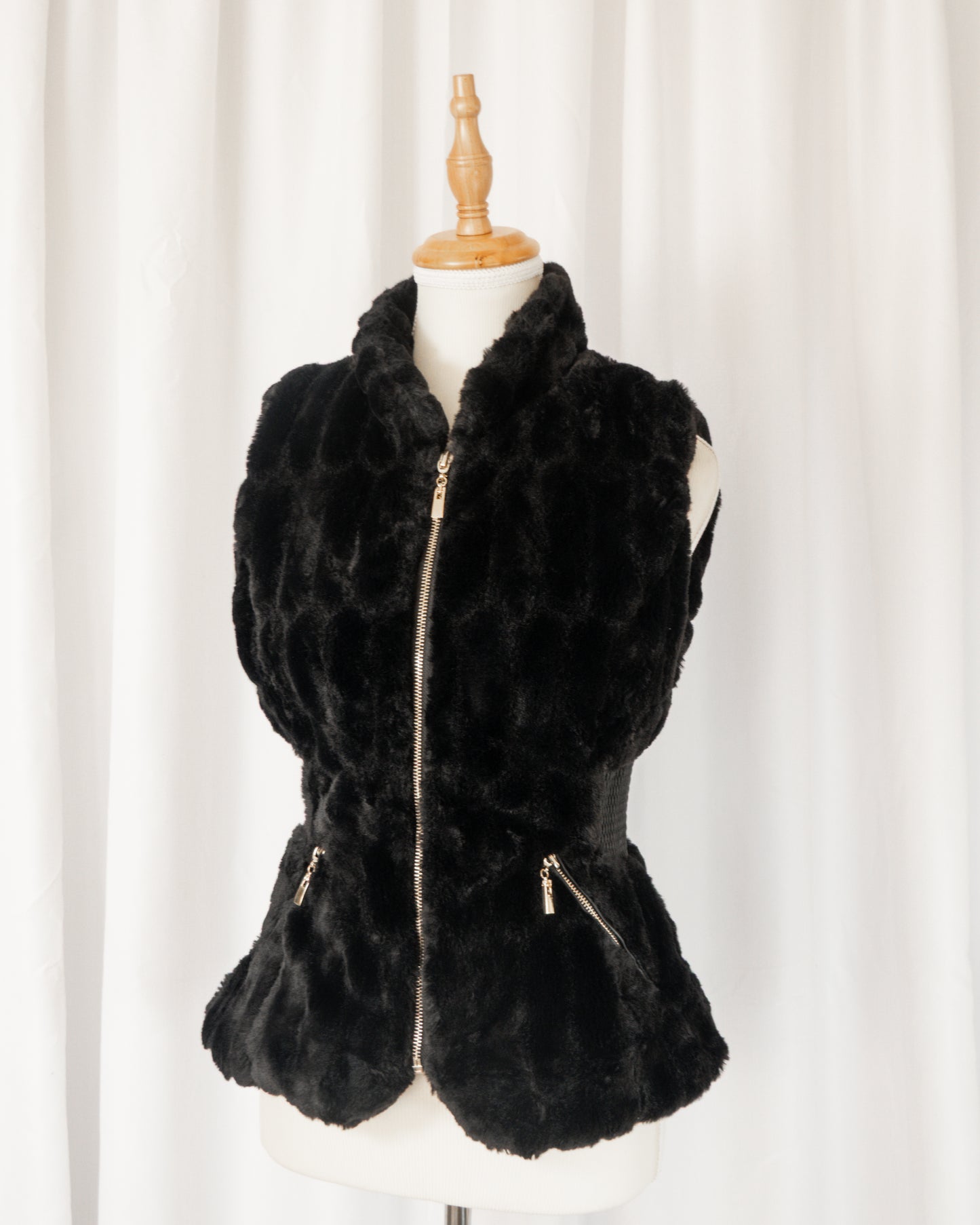 Abrigo Faux Fur Vest - L.A. Coalition - La Reversa