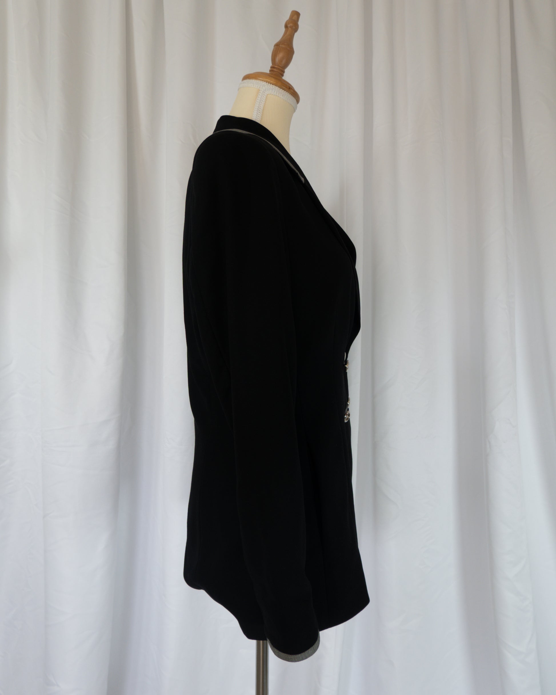 Blazer Sastrero Negro - Escada - La Reversa