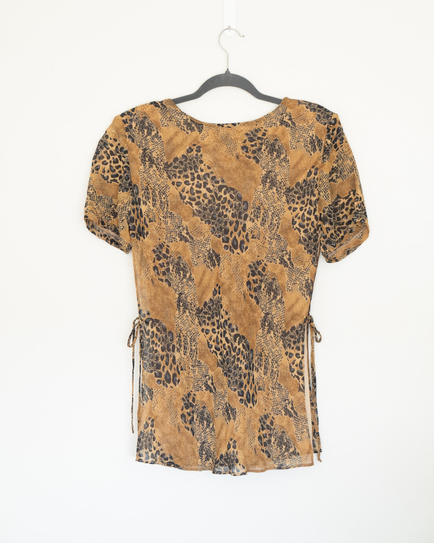 Blusa Animal Print con Amarras Laterales - Micci - La Reversa