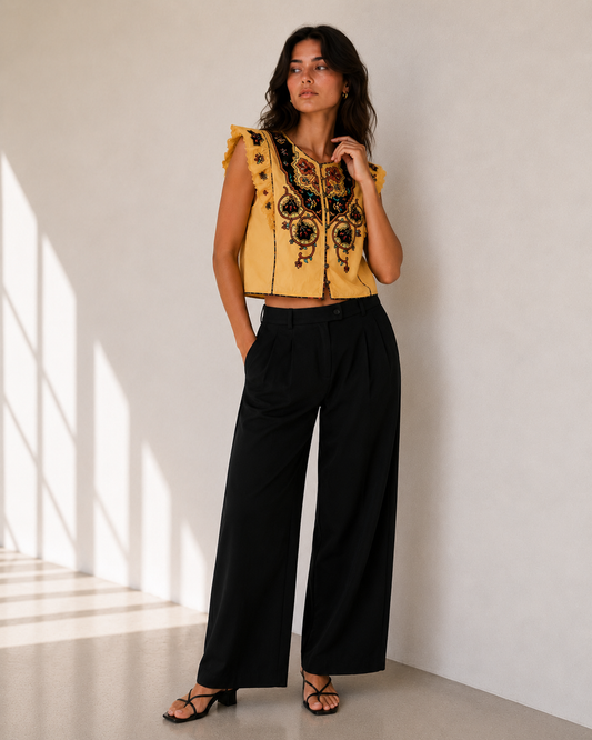 Blusa amarilla de algodón bordado estilo folk con vuelos de Sézane en La Reversa