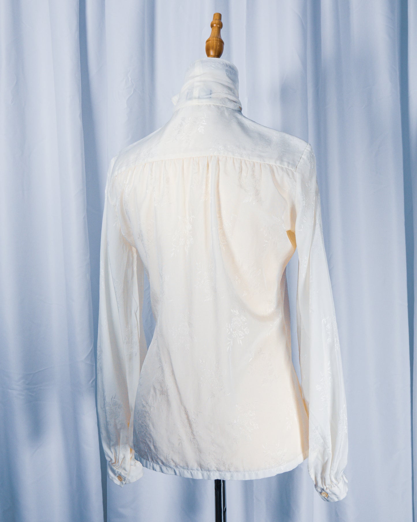 Blusa Lazo Satinado - Pucci - La Reversa