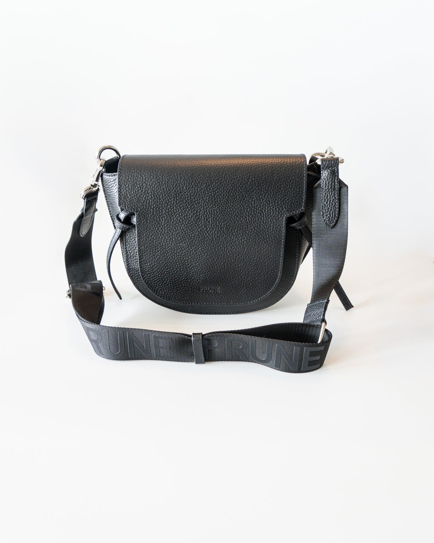 Bolso Bandolera Net en Cuero Graneado - Prüne - La Reversa