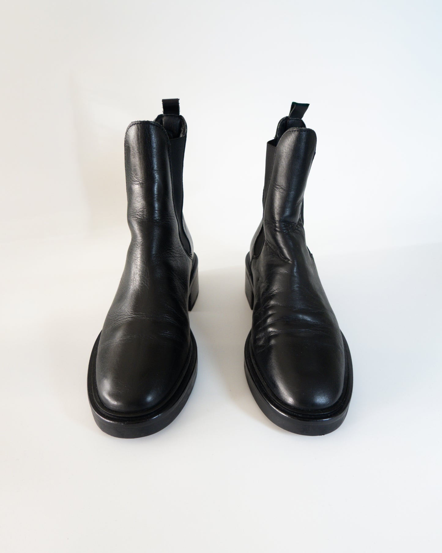 Botines Chelsea de Cuero Negro - Alpe - La Reversa