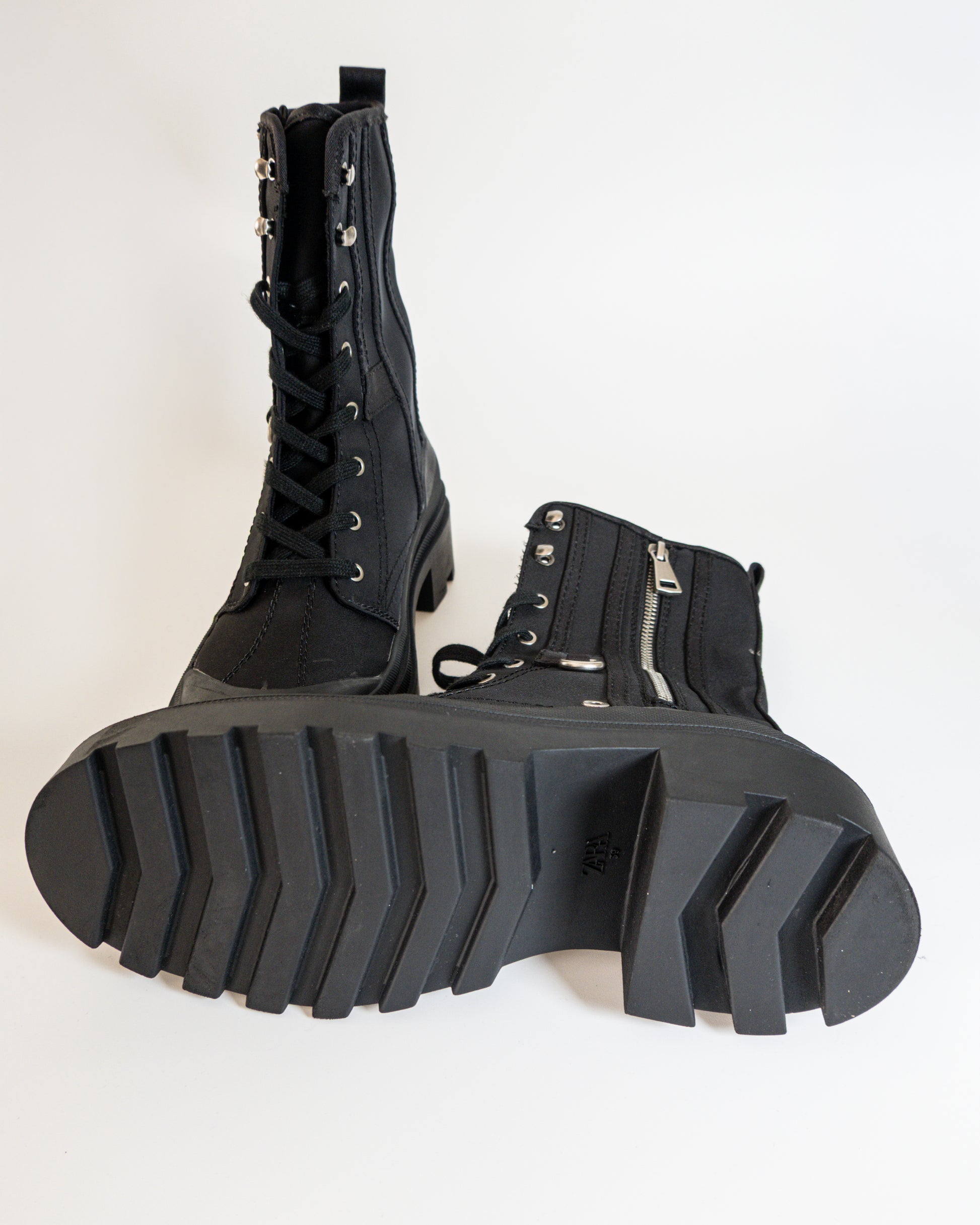 Botines Militares de Lona Negros - Zara - La Reversa