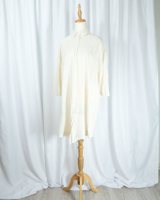 Camisa Bordada Oversize Off White - La Reversa