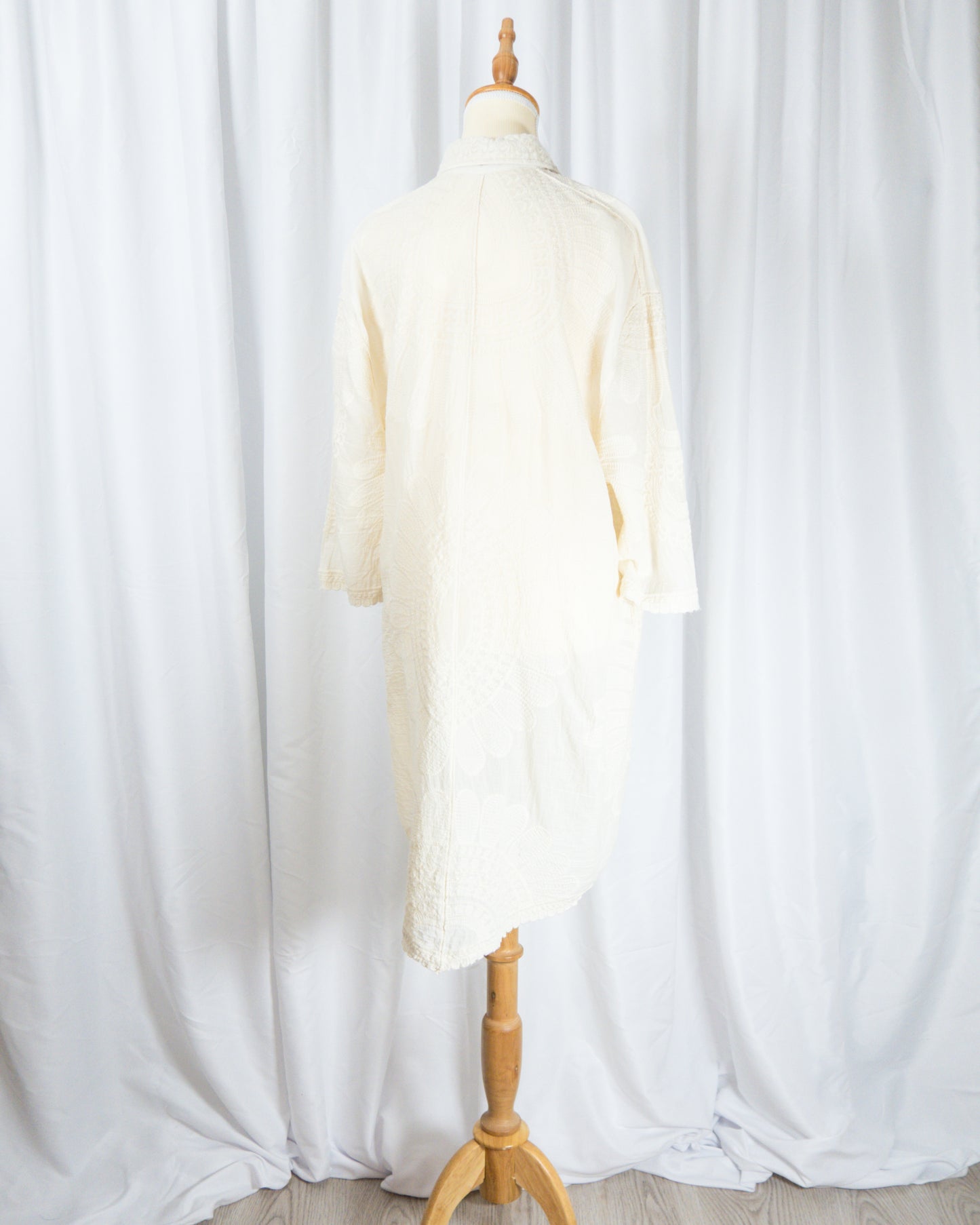 Camisa Bordada Oversize Off White - La Reversa