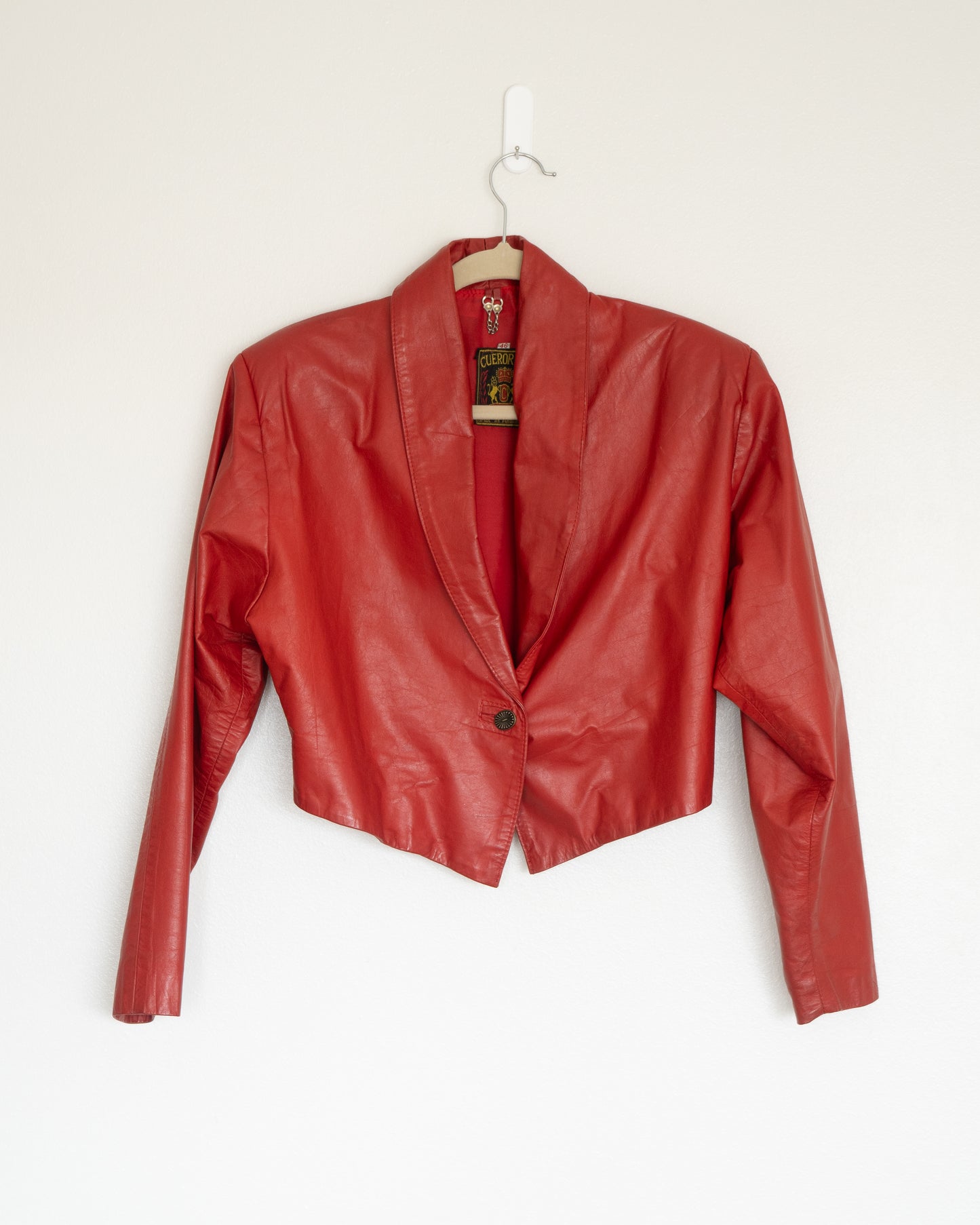 Chaqueta Cuero Rojo Cropped Vintage - La Reversa