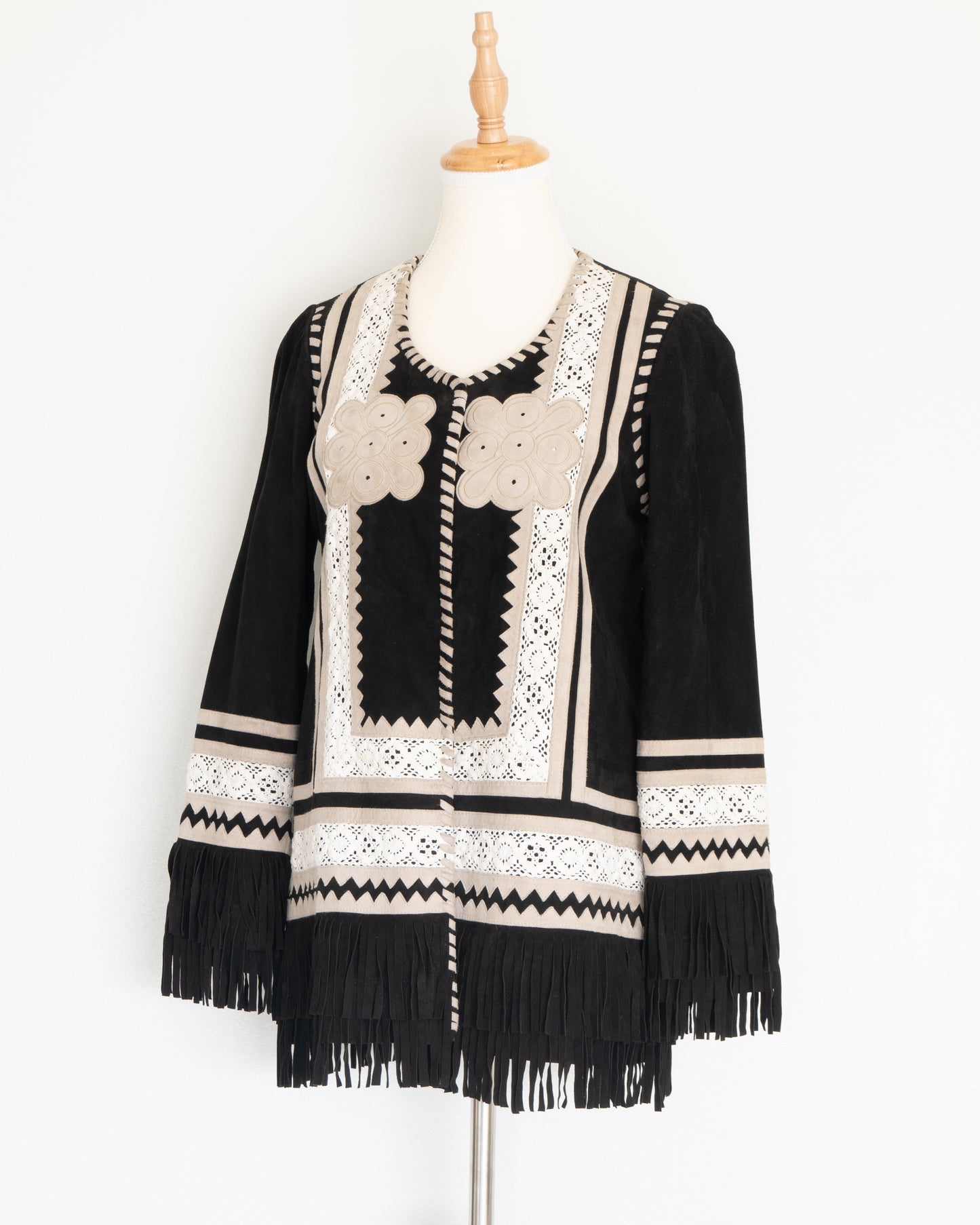 Chaqueta Gamuza con Flecos - India Chic - La Reversa