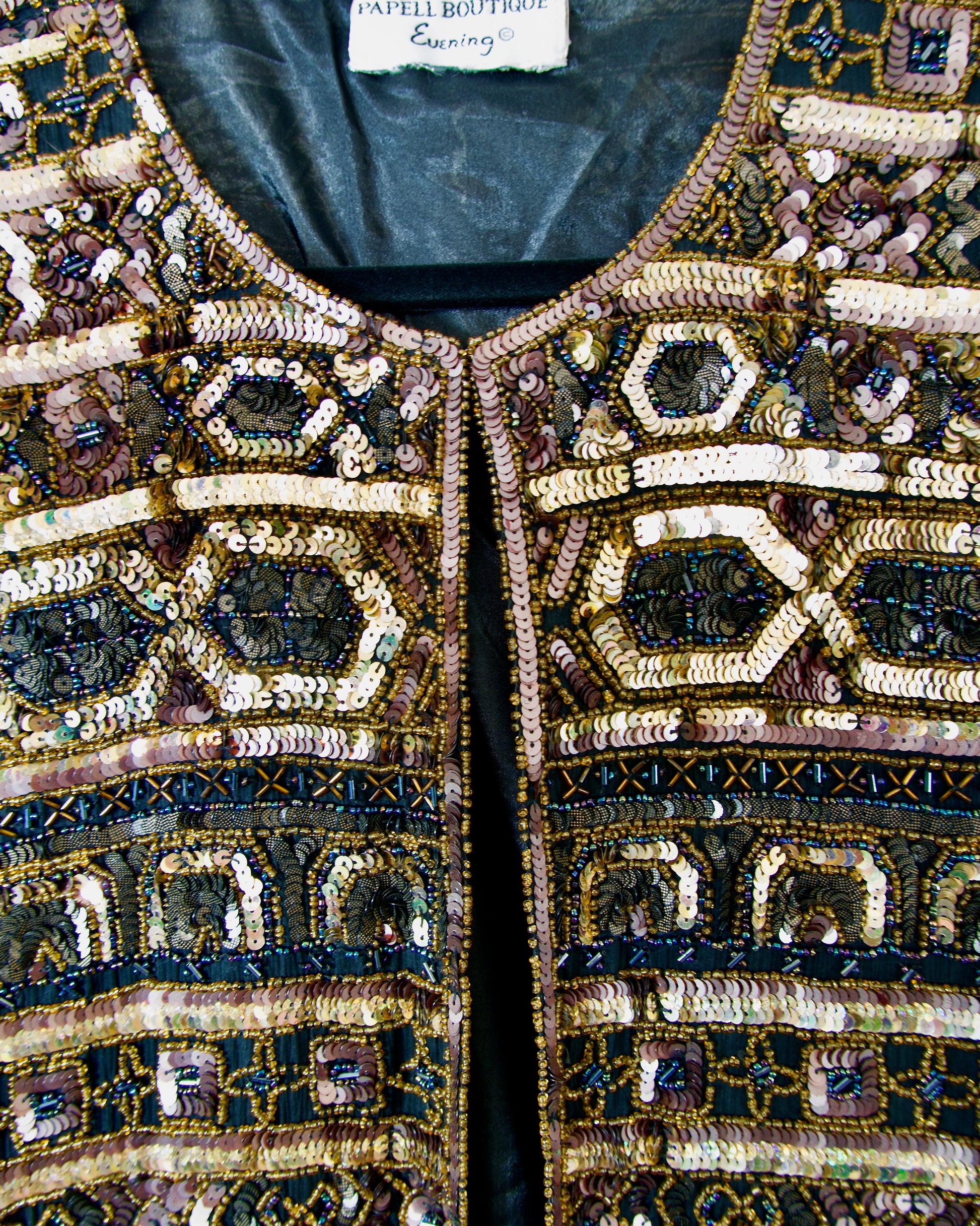 Chaqueta Lentejuelas y Seda Bordada - Papell Boutique - La Reversa