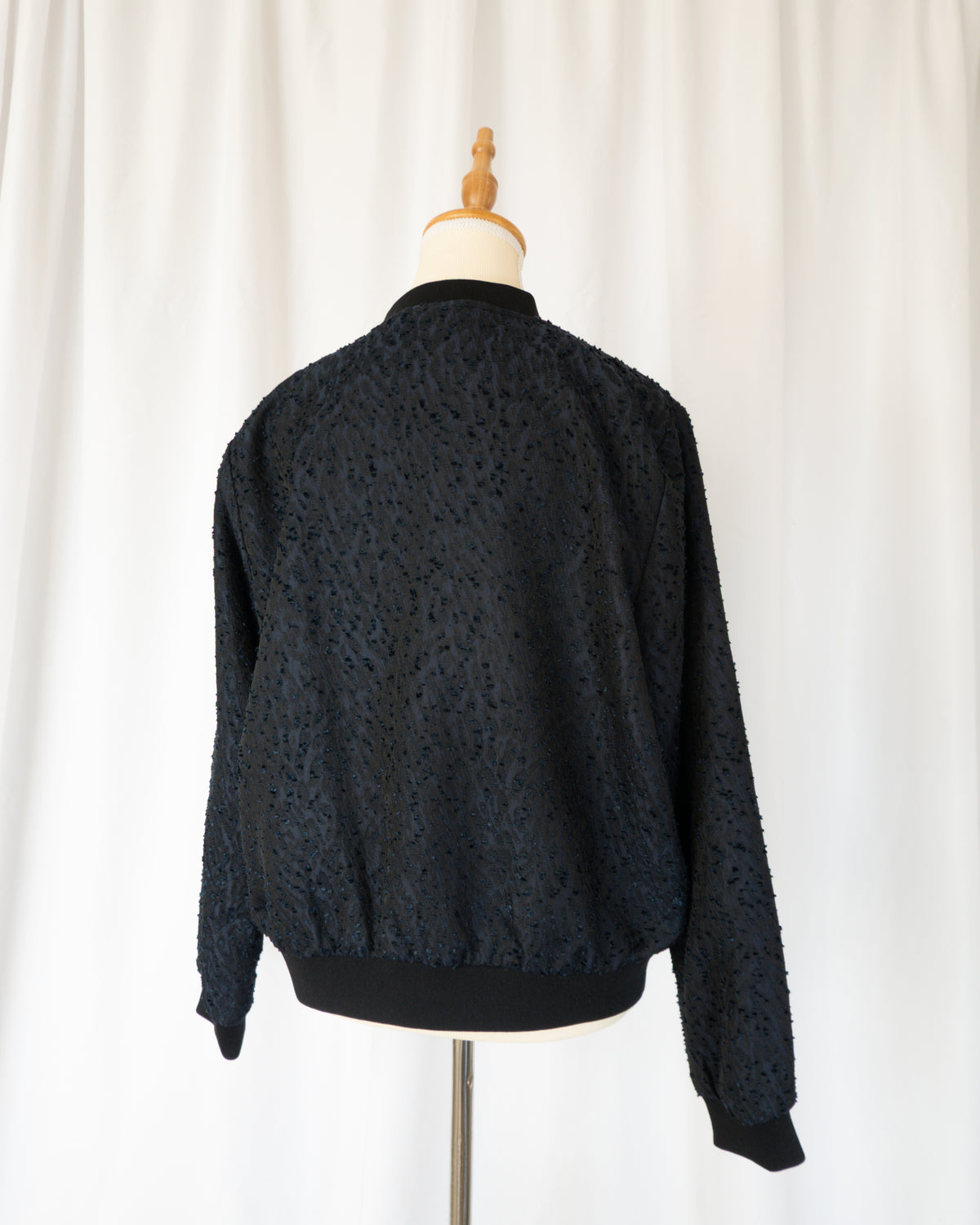 Chaqueta Texturizada Azul Noche - H&M - La Reversa