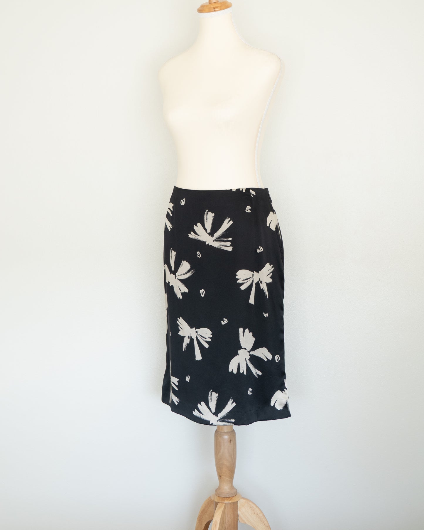 Falda Seda Tulipán - Emanuel Ungaro - La Reversa