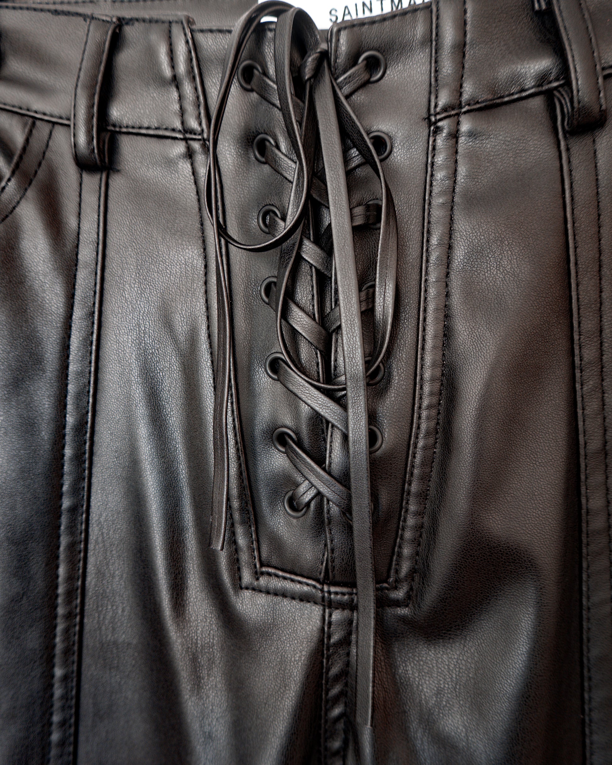 Pantalón Eco Leather - SaintMalē - La Reversa