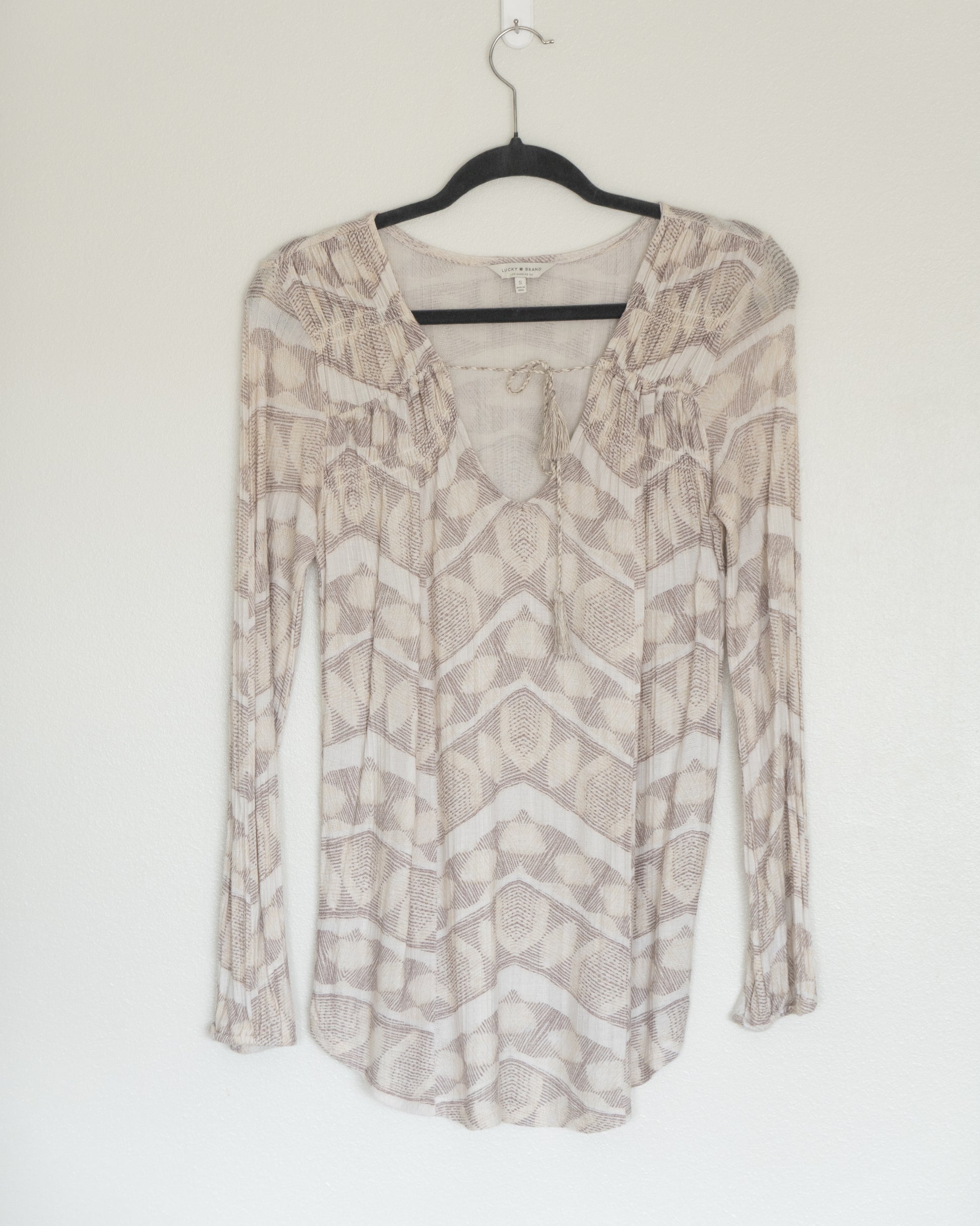 Polera Tonos Neutros Geométrico- Lucky Brand - La Reversa