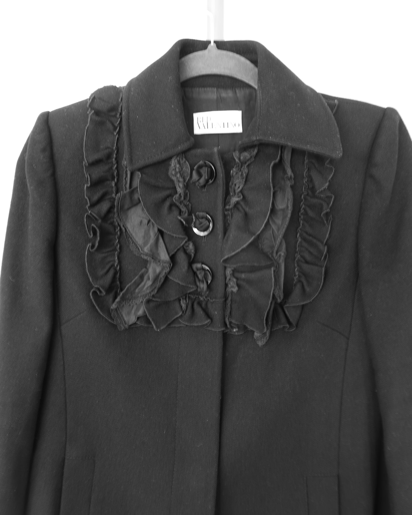 Abrigo Negro con Volantes - Red Valentino