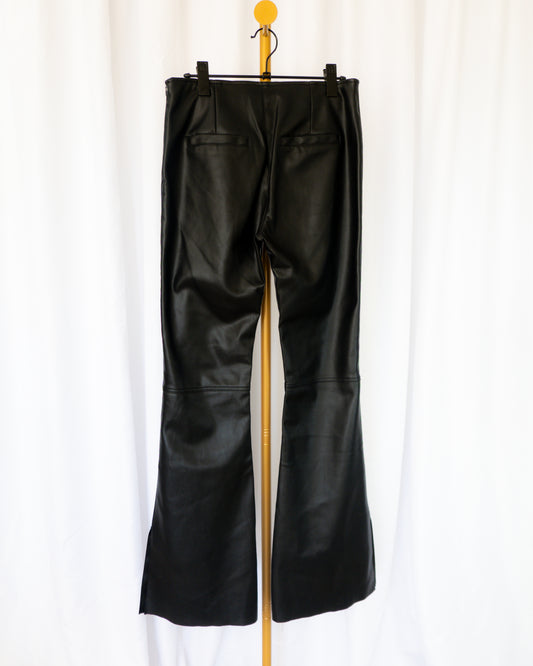 Pantalón Eco Leather Flare - SaintMalē