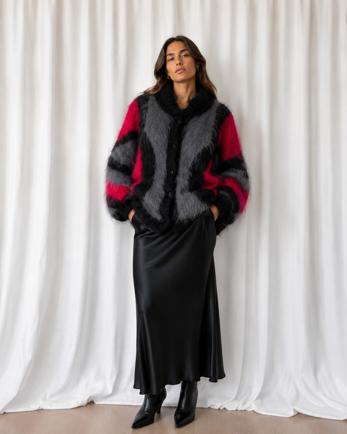 Cárdigan de Mohair Gris, Negro y Fucsia