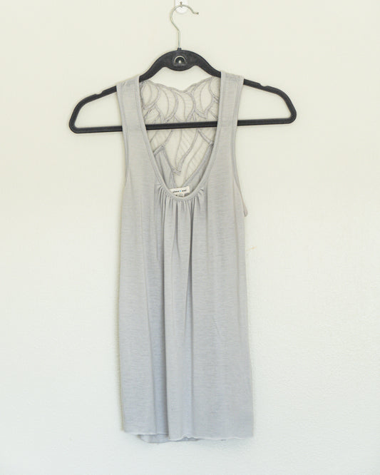 Top Gris con Espalda Calada - Silence + Noise
