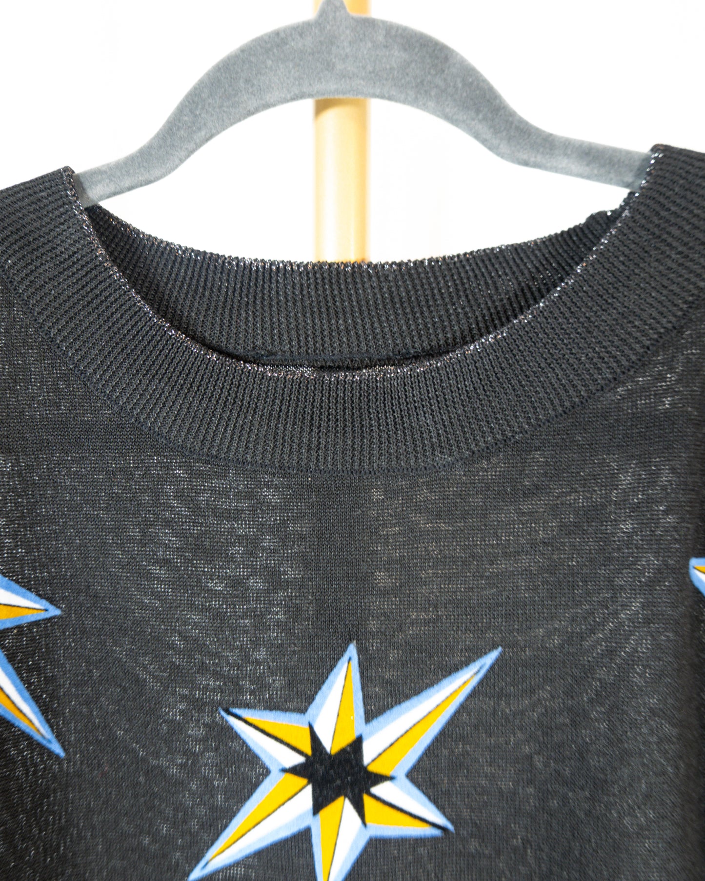 Top Negro con Estrellas - Sin Marca