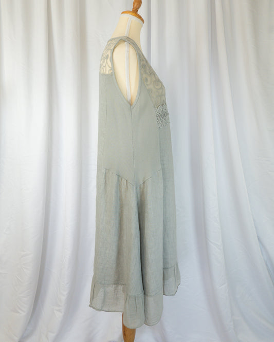 Vestido Italiano de Lino Bordado