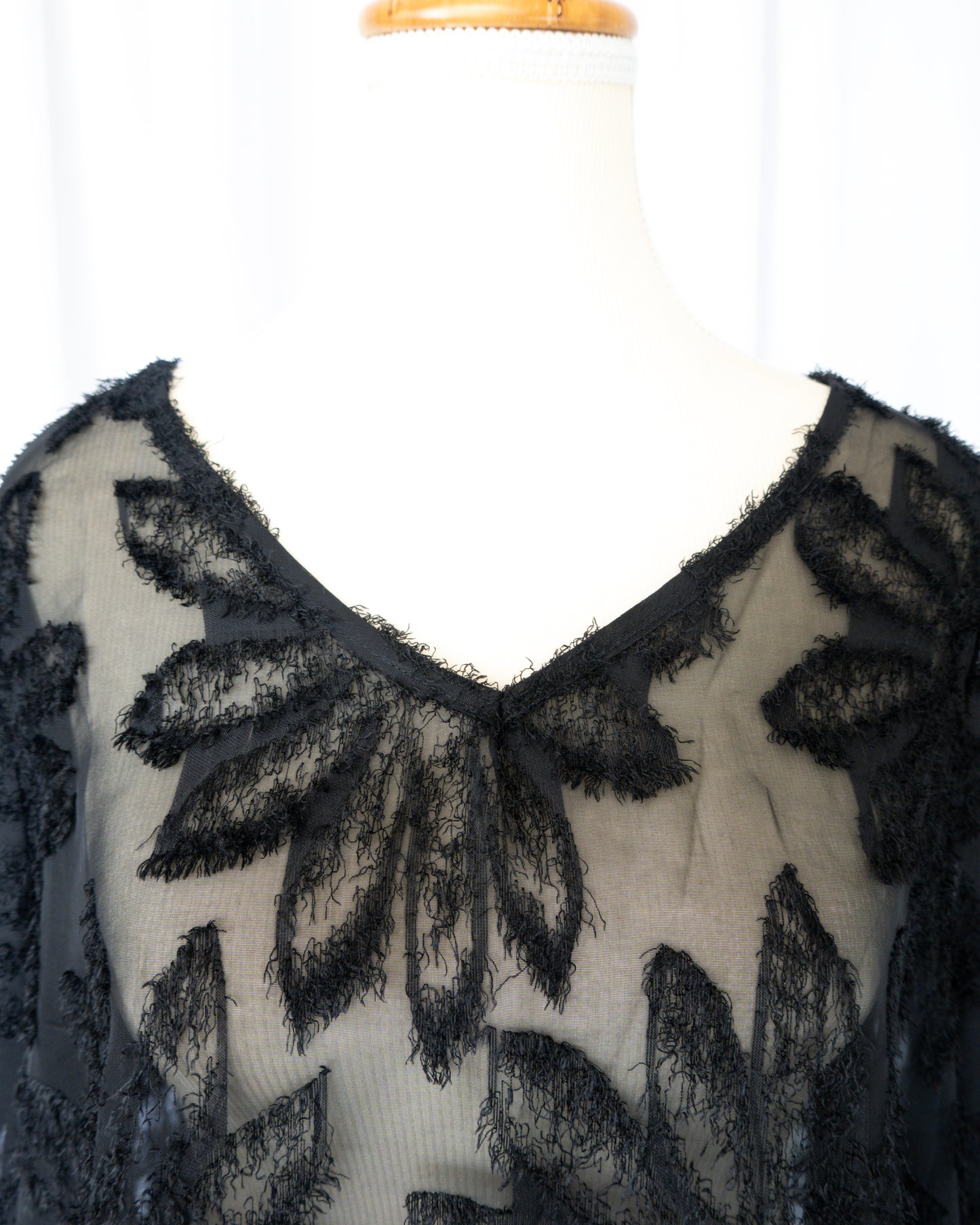Top Black Sheer Floral Mesh - La Reversa