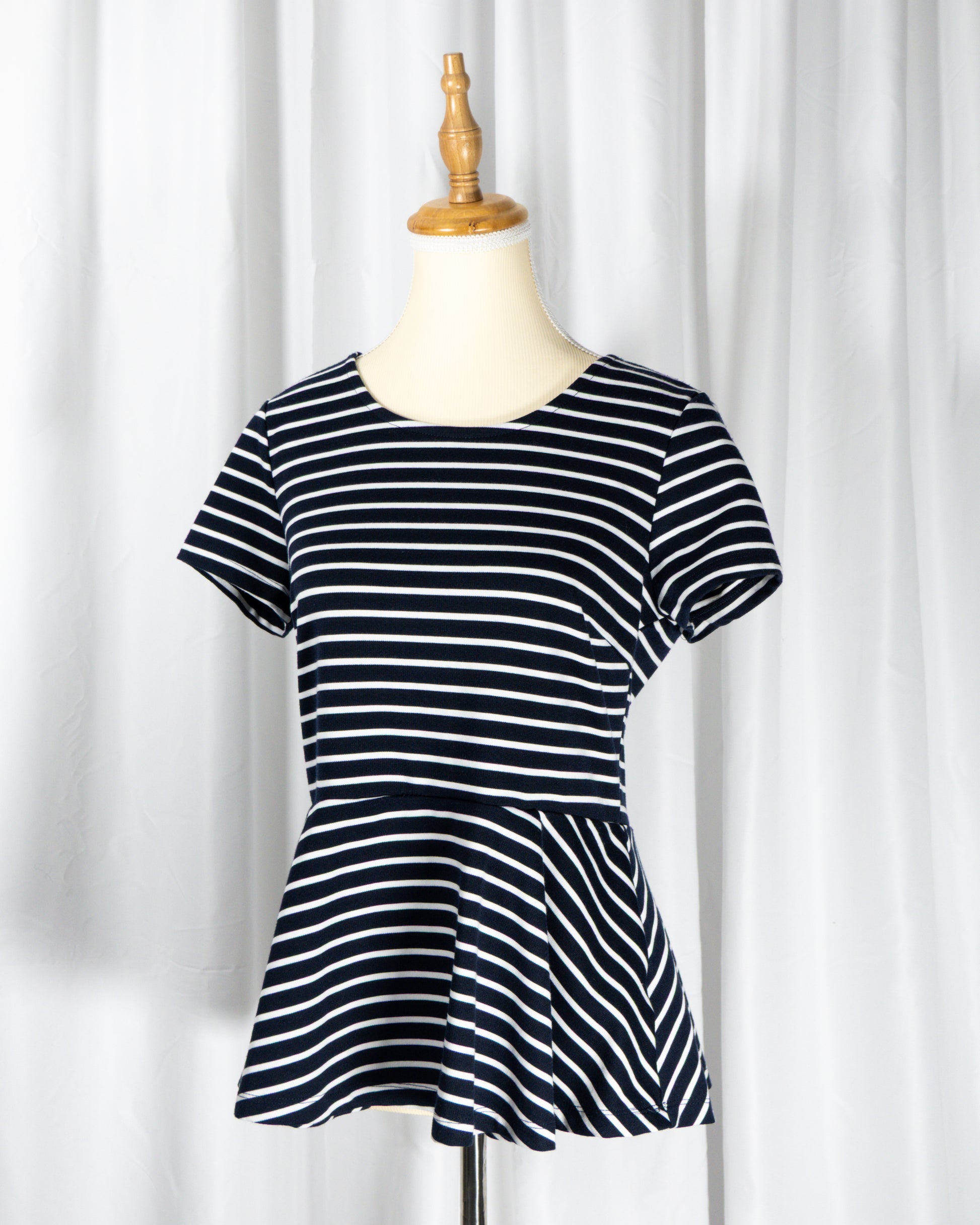 Top Navy Peplum- Esmara - La Reversa