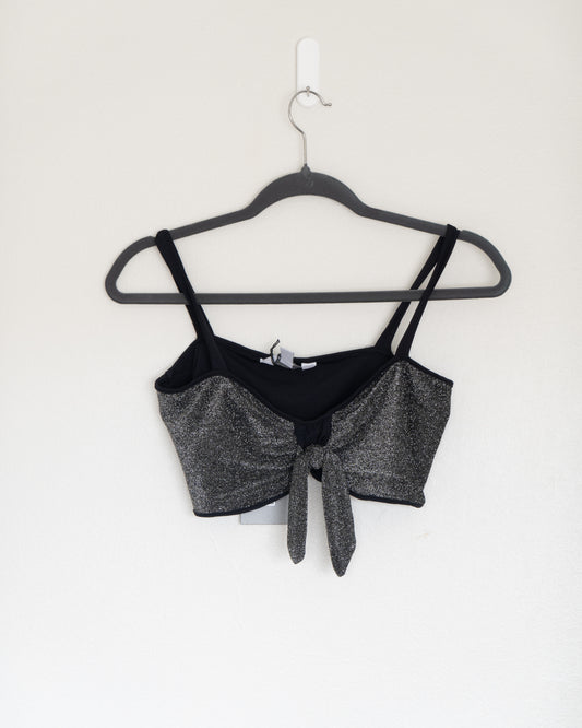 Top Negro Brillo con Nudo Frontal - Karyn Coo - La Reversa