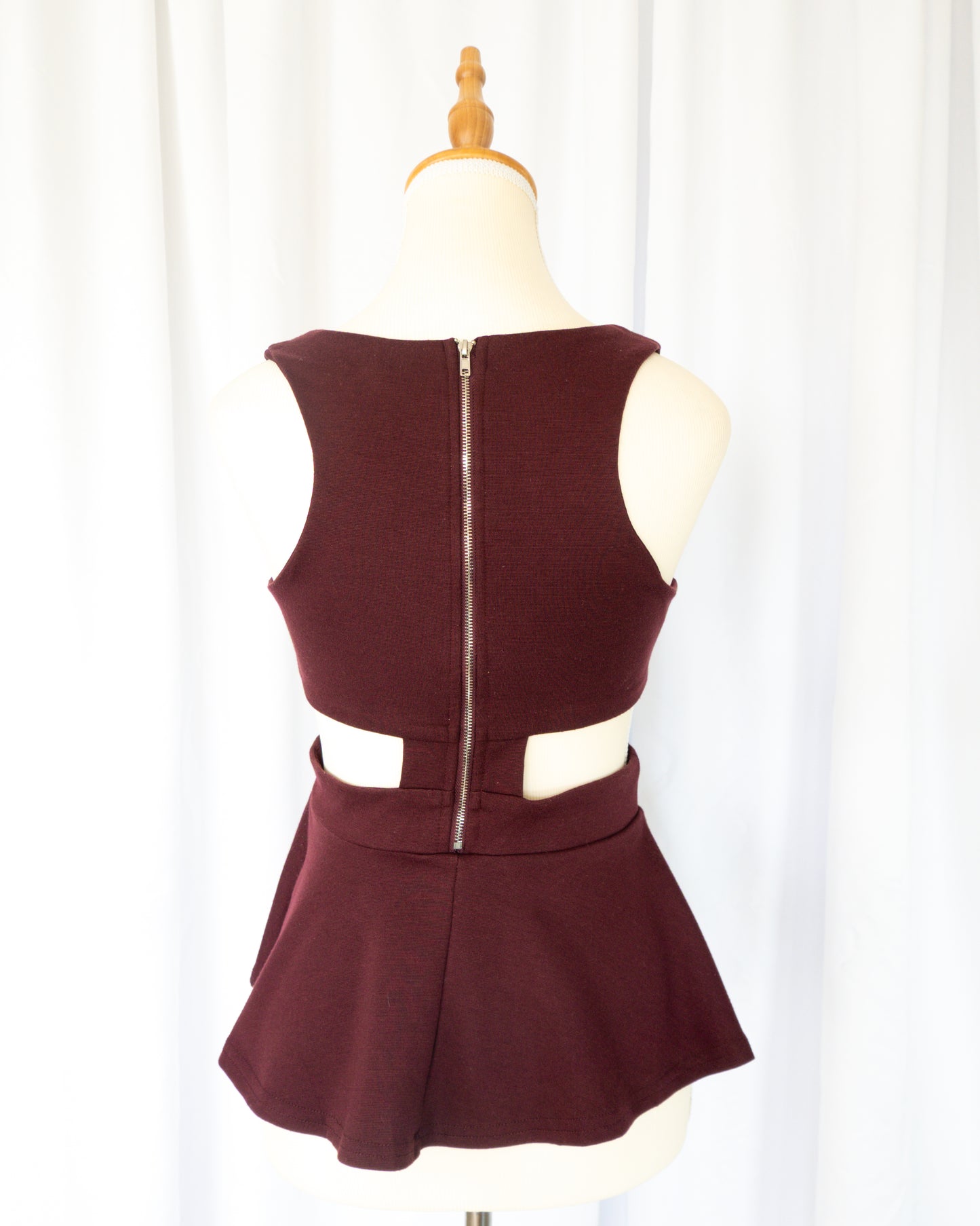 Top Peplum Wine - Charlotte Russe - La Reversa