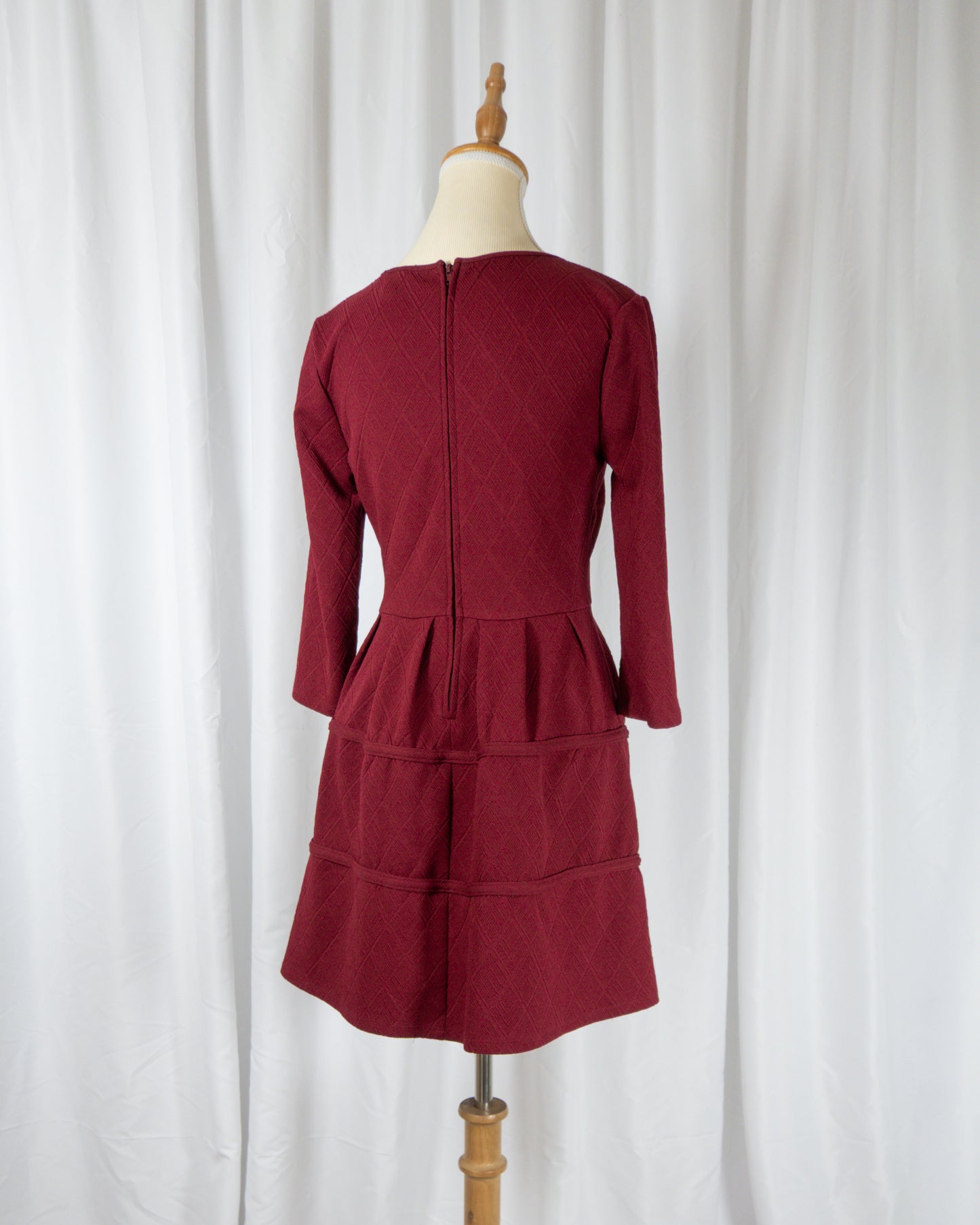Vestido Corto Deep Vine - City Studio - La Reversa