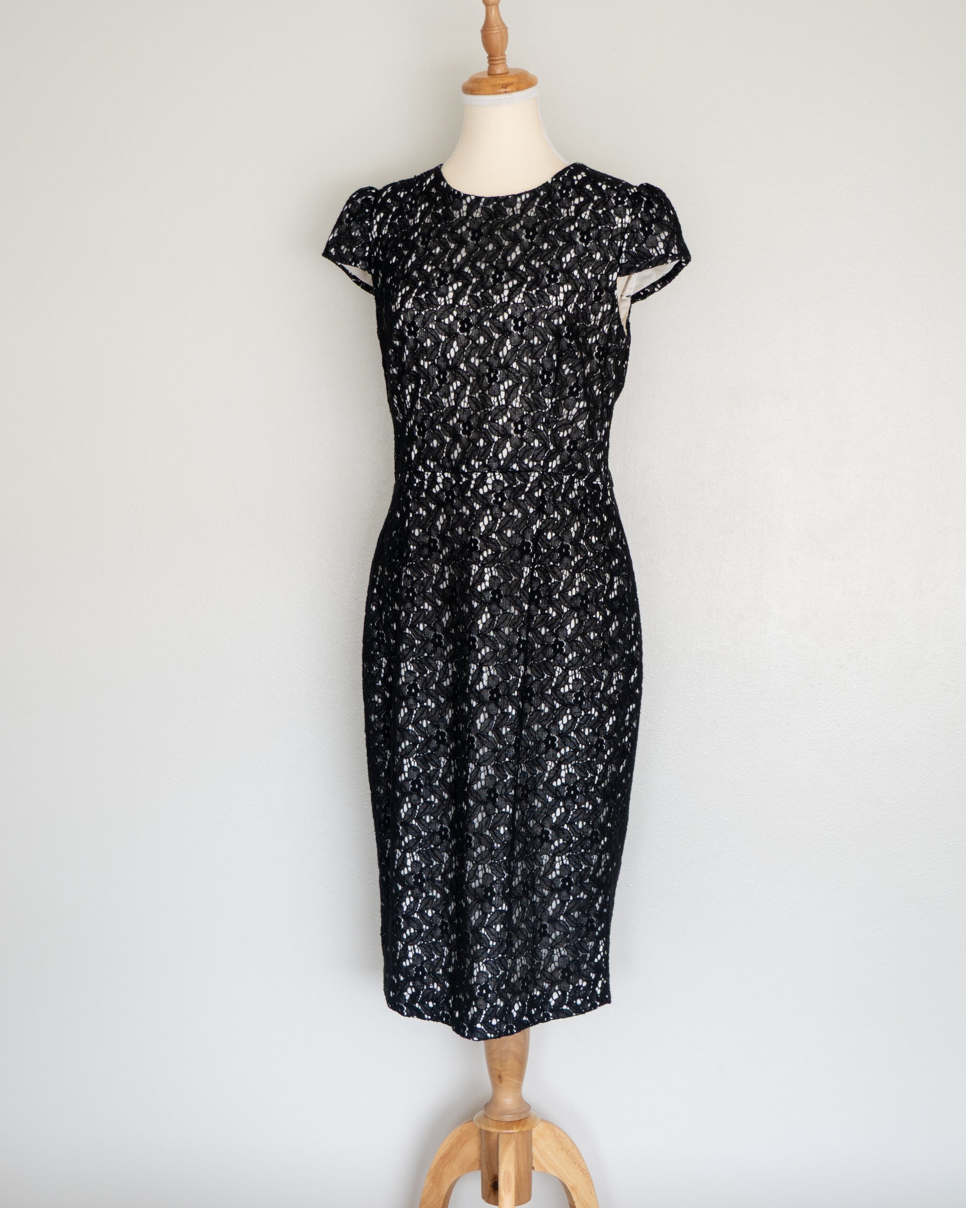Vestido Encaje Negro - Betsey Johnson - La Reversa