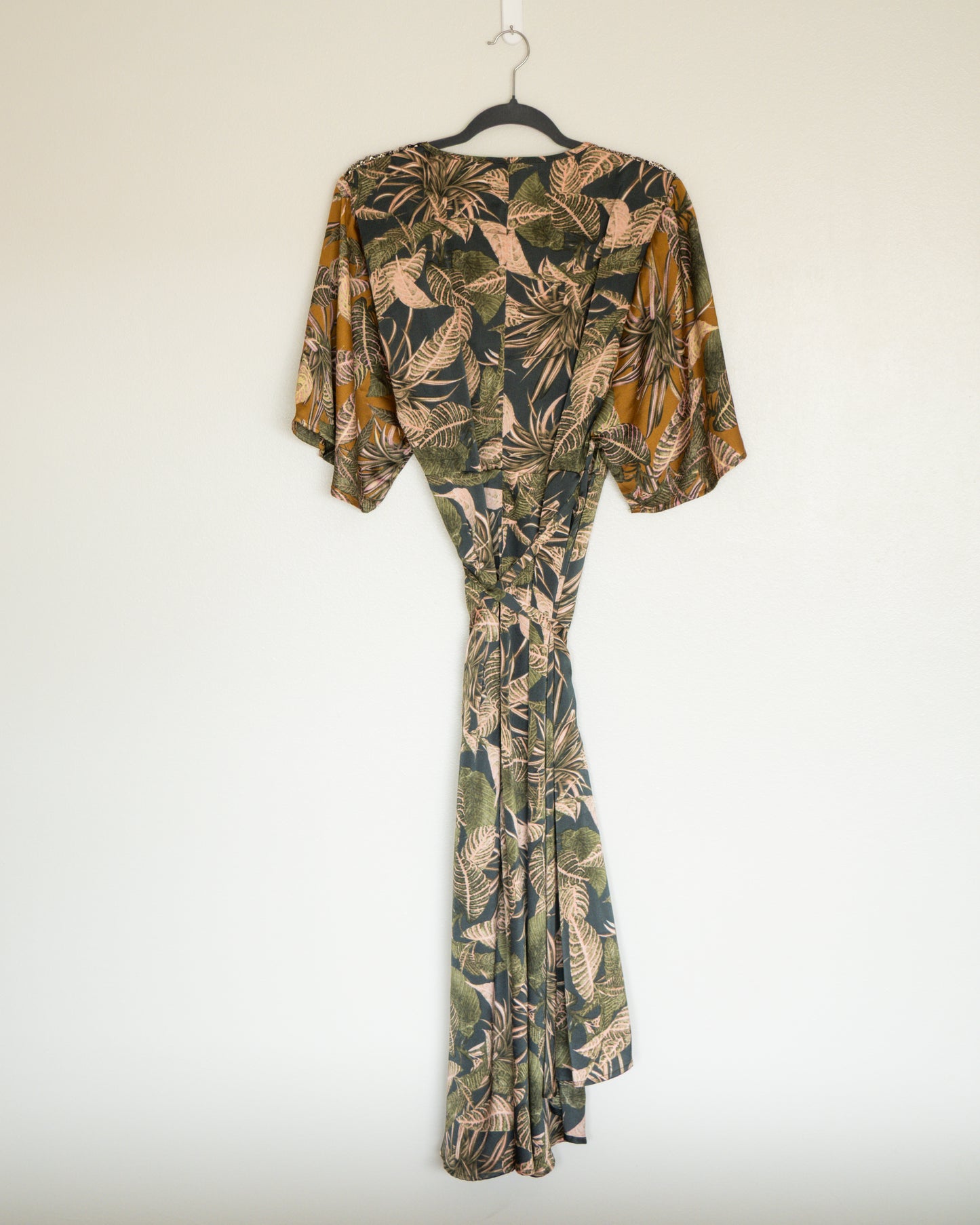 Vestido Envolvente Print Botánico - Native Rose - La Reversa