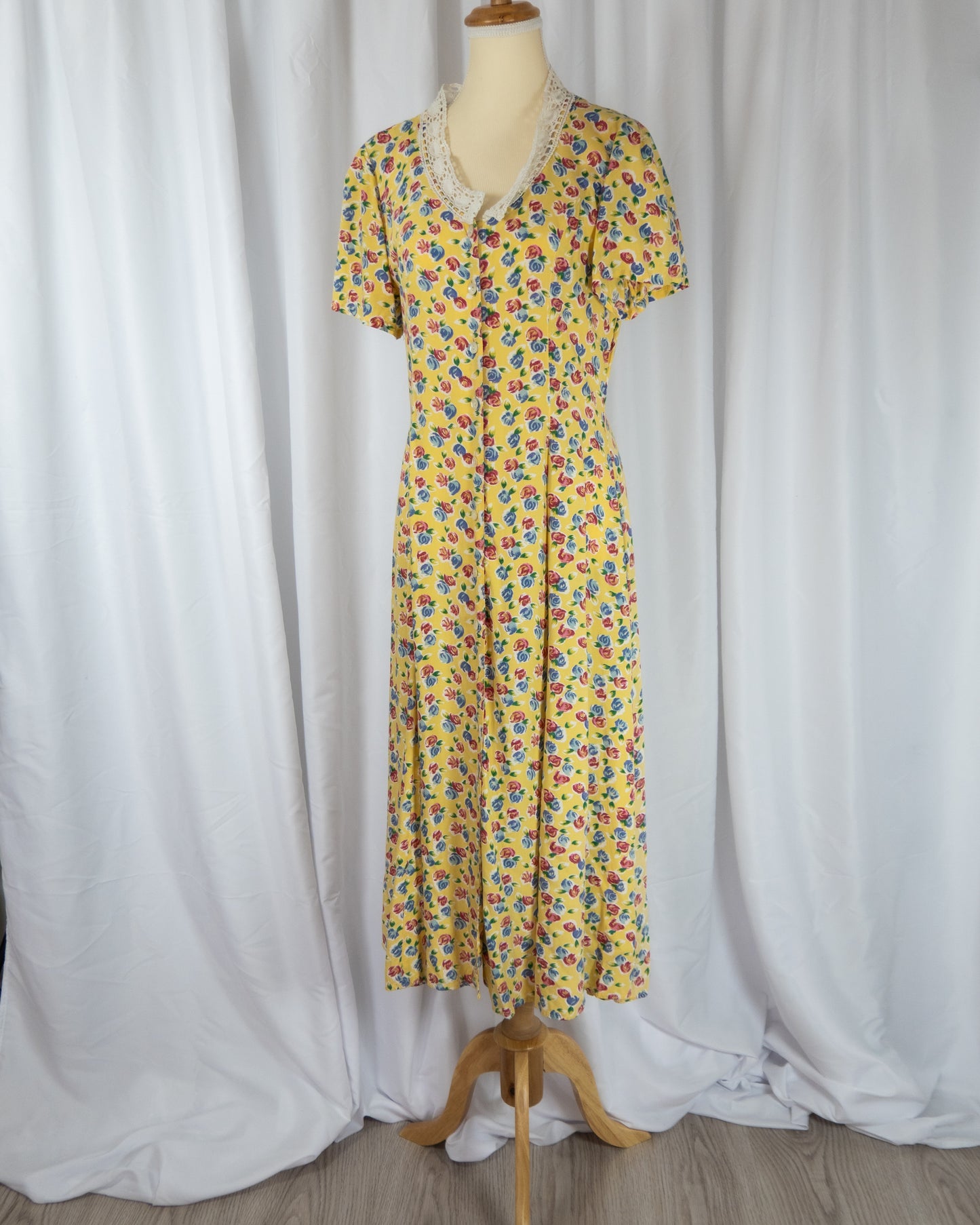 Vestido Floral Amarillo Vintage - La Reversa