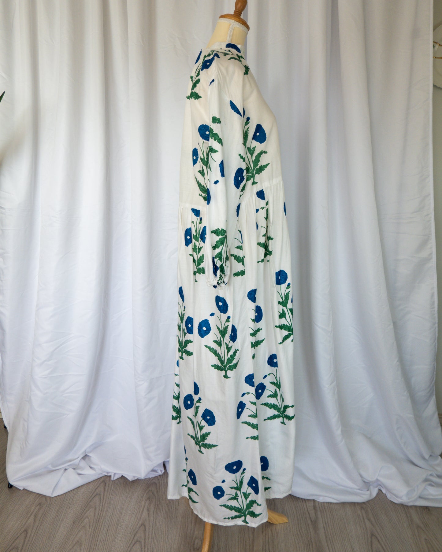 Vestido Largo Floral Azul y Verde - La Reversa