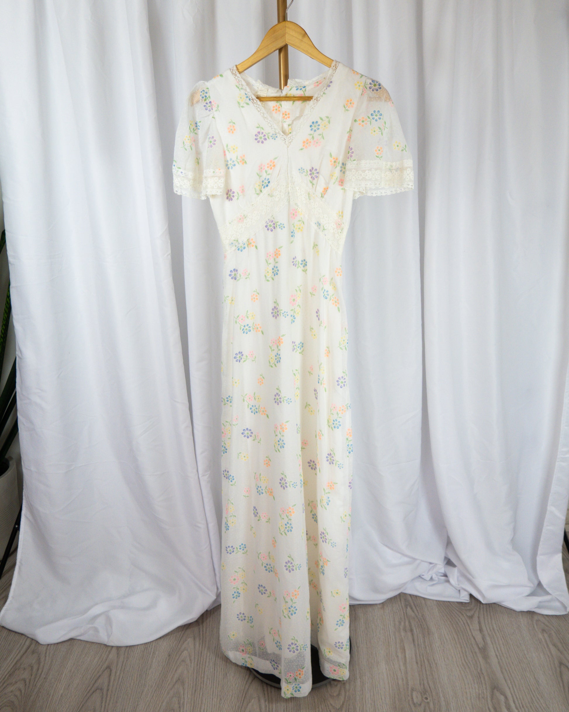 Vestido Maxi Floral Sheer Pastel - La Reversa