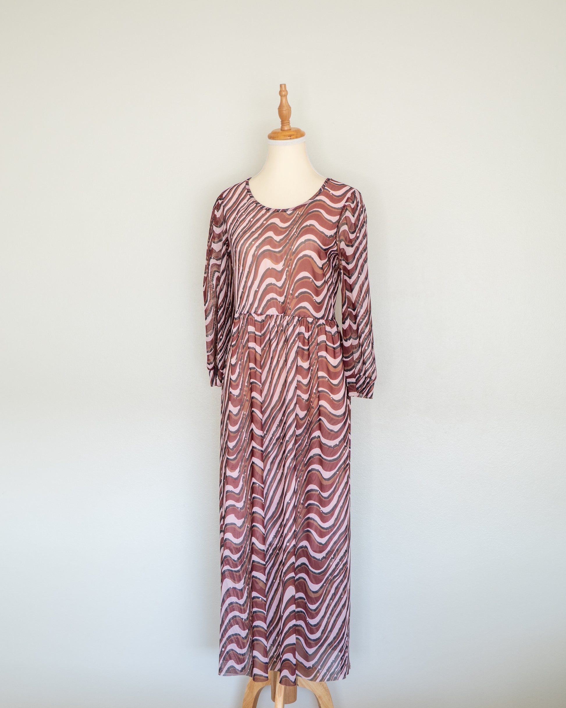 Vestido Midi Malla Print Gráfico - Baum und Pferdgarten - La Reversa