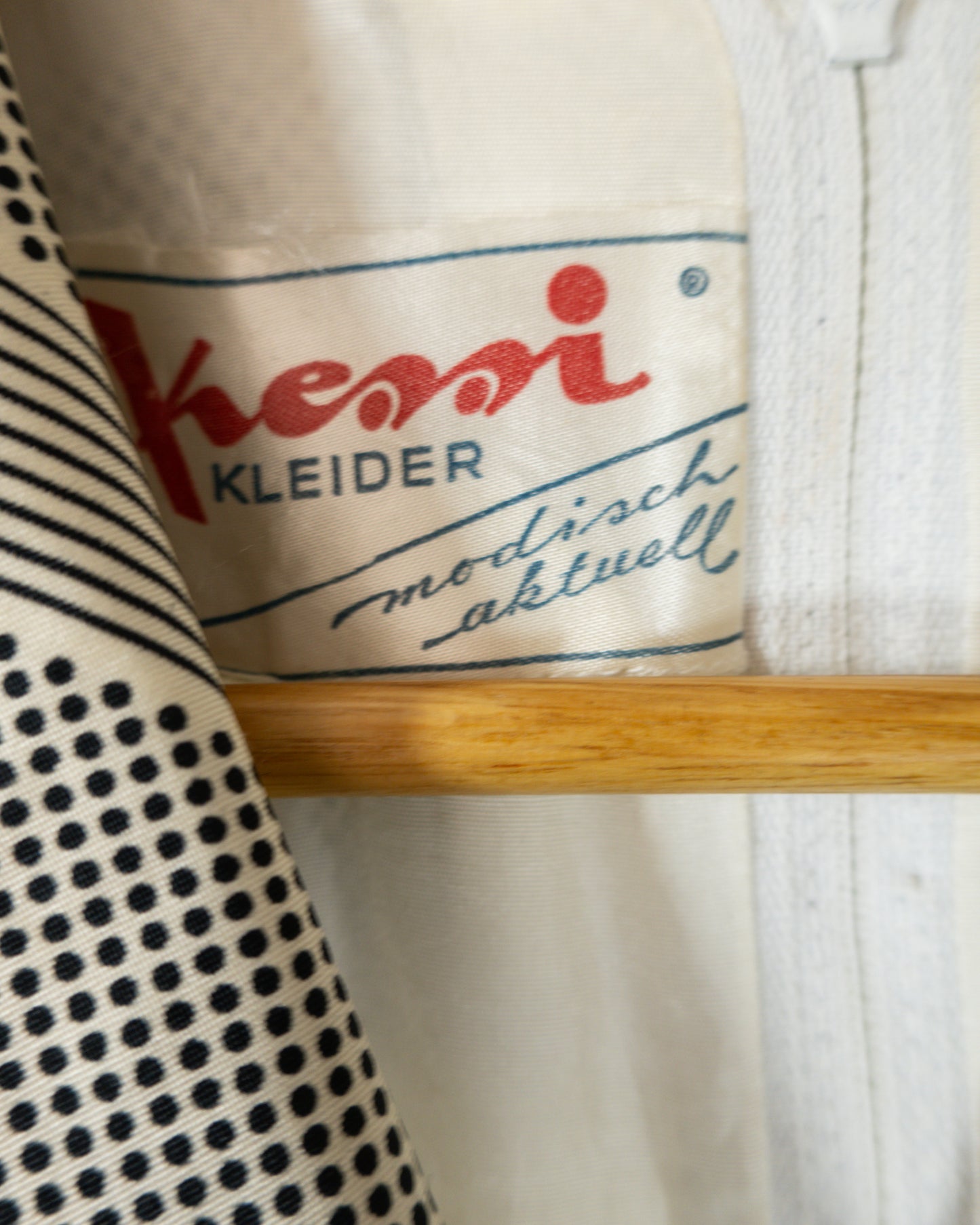 Vestido Midi Vintage - Kessi - La Reversa