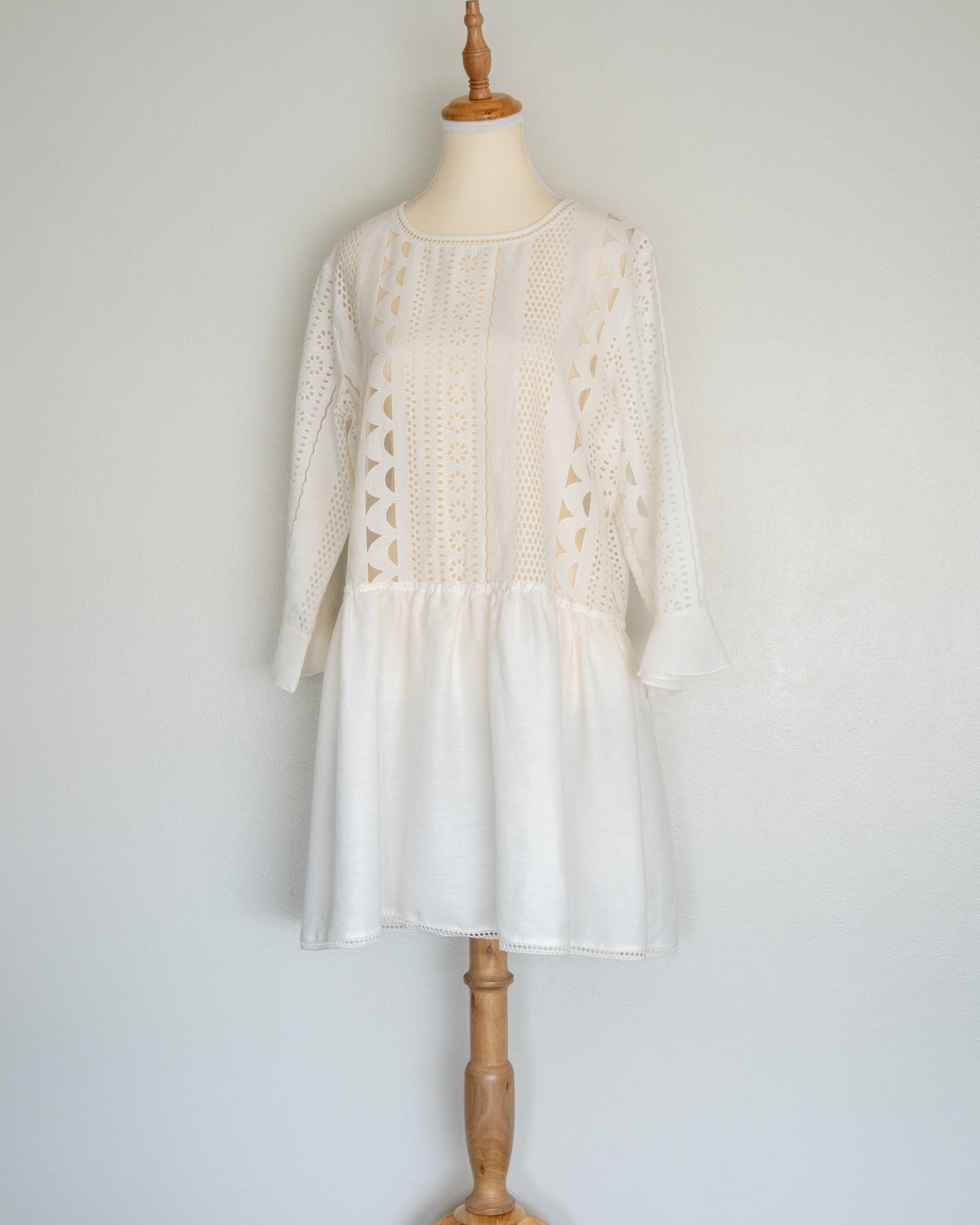 Vestido Mini Bordado Blanco - Anine Bing - La Reversa