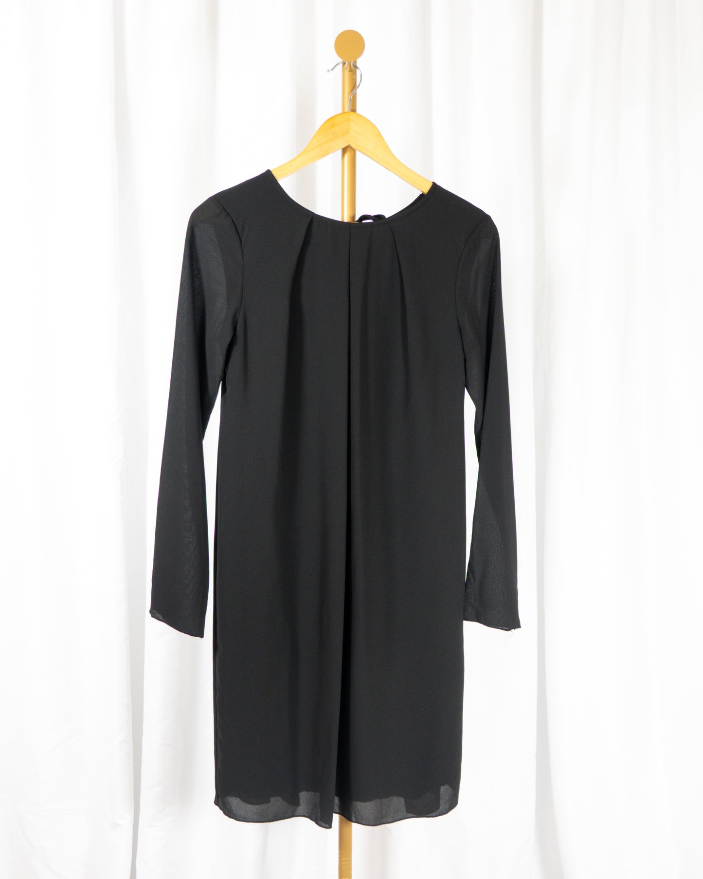 Vestido Minimal Negro - United Colors of Benetton - La Reversa