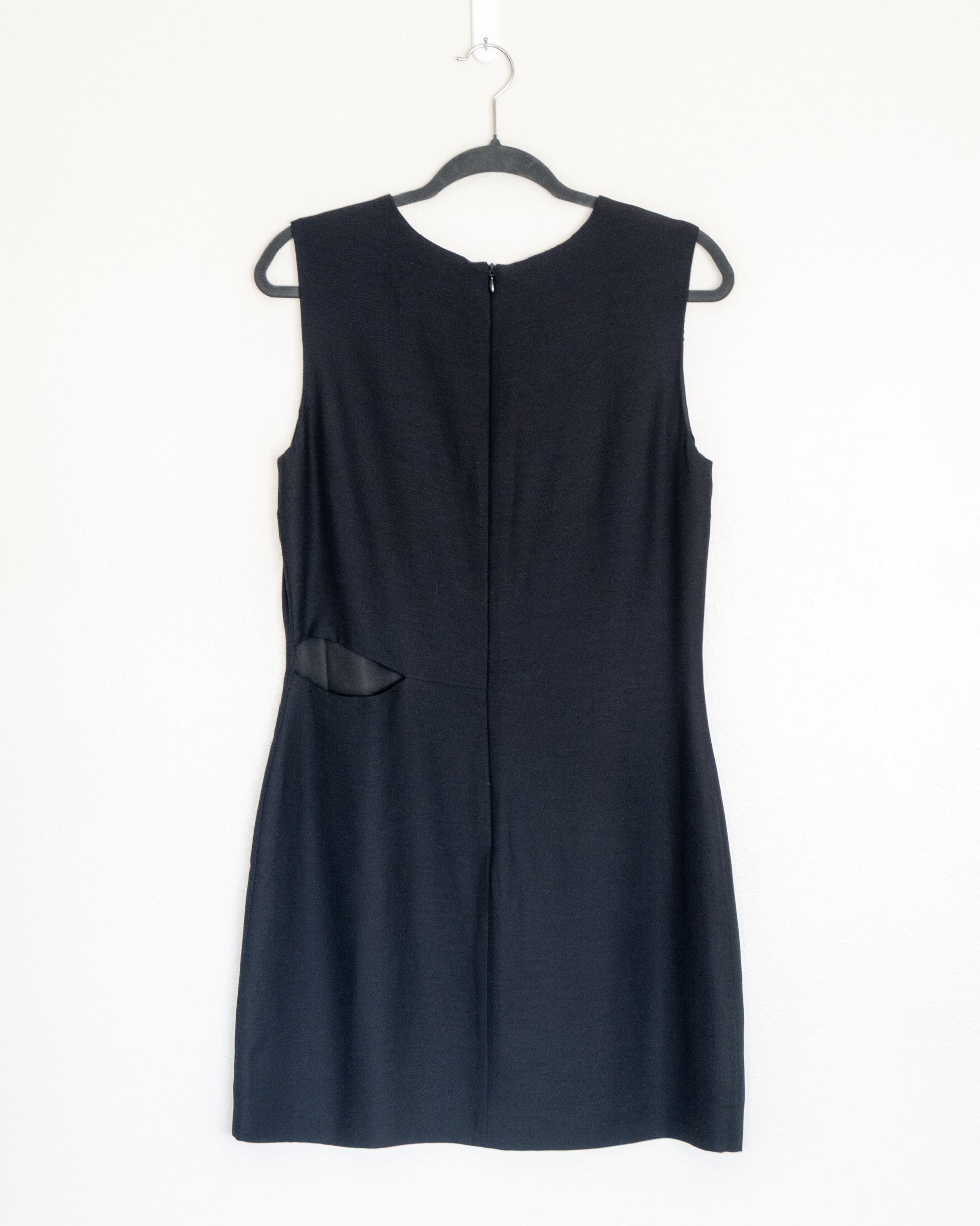 Vestido Negro Estructurado - Betsey Johnson - La Reversa