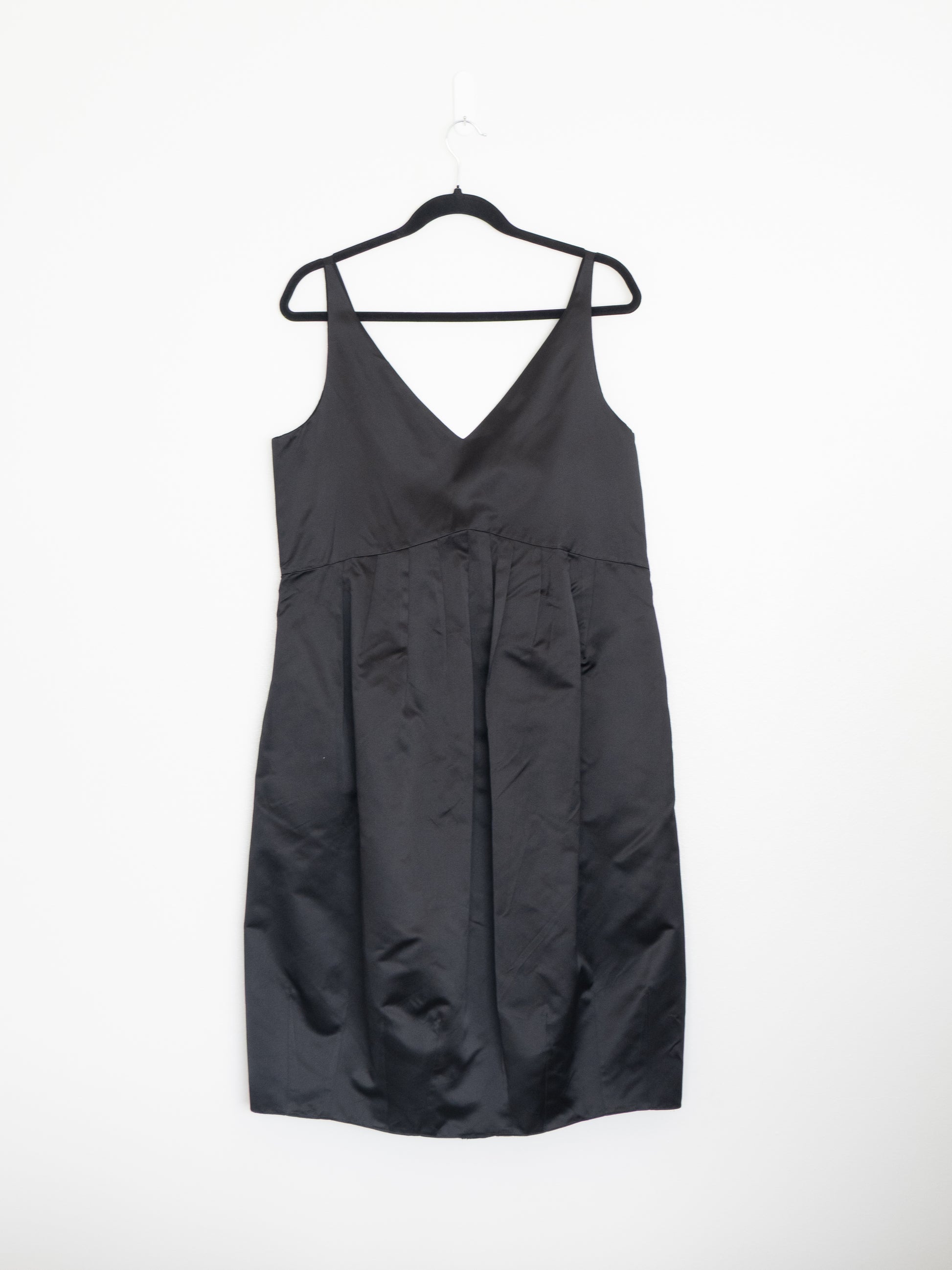 Vestido Negro Estructurado - Burberry - La Reversa