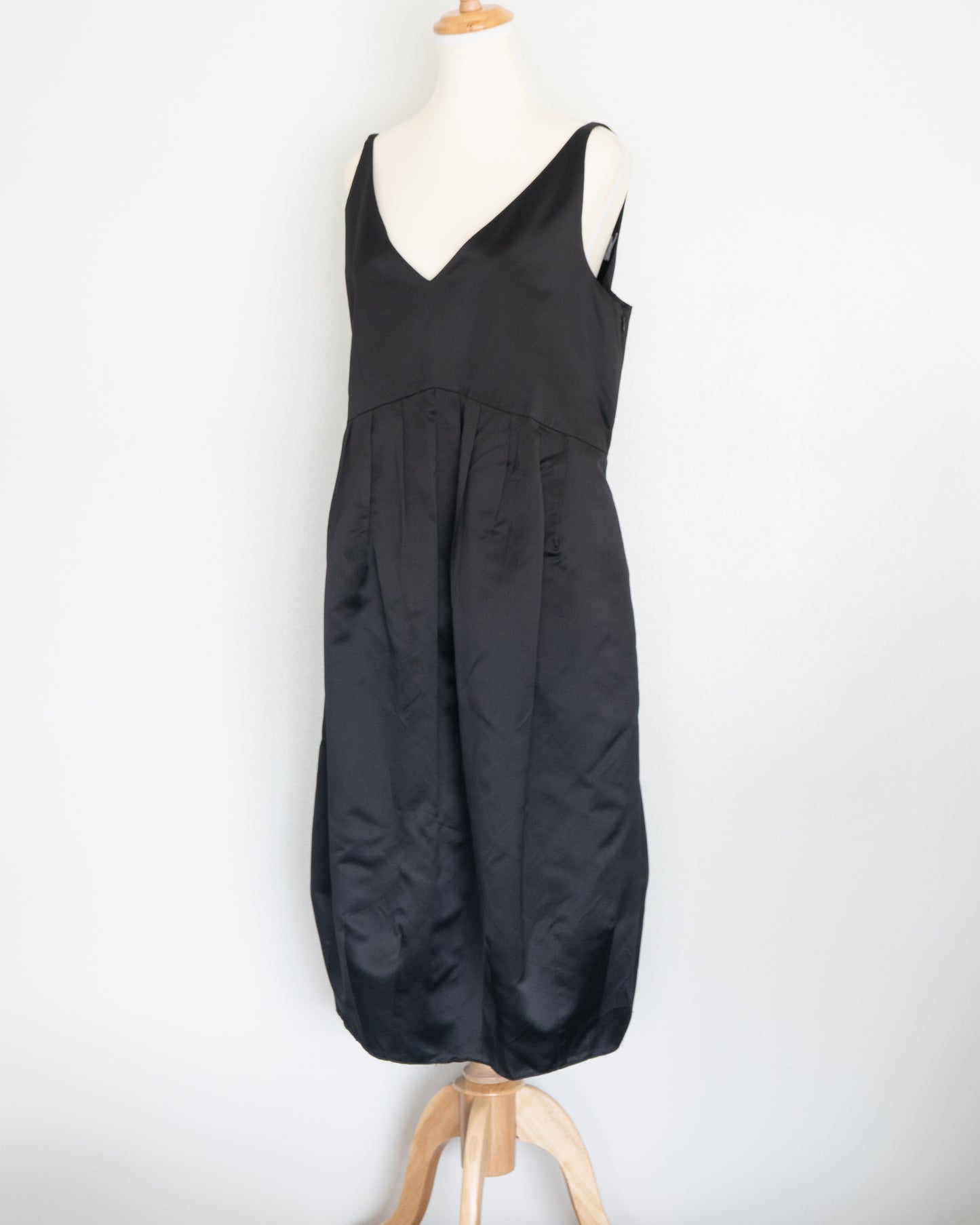 Vestido Negro Estructurado - Burberry - La Reversa