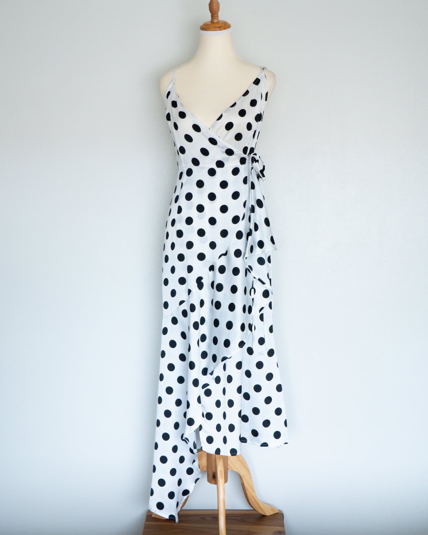 Vestido Wrap Lunares - SaintMalē - La Reversa