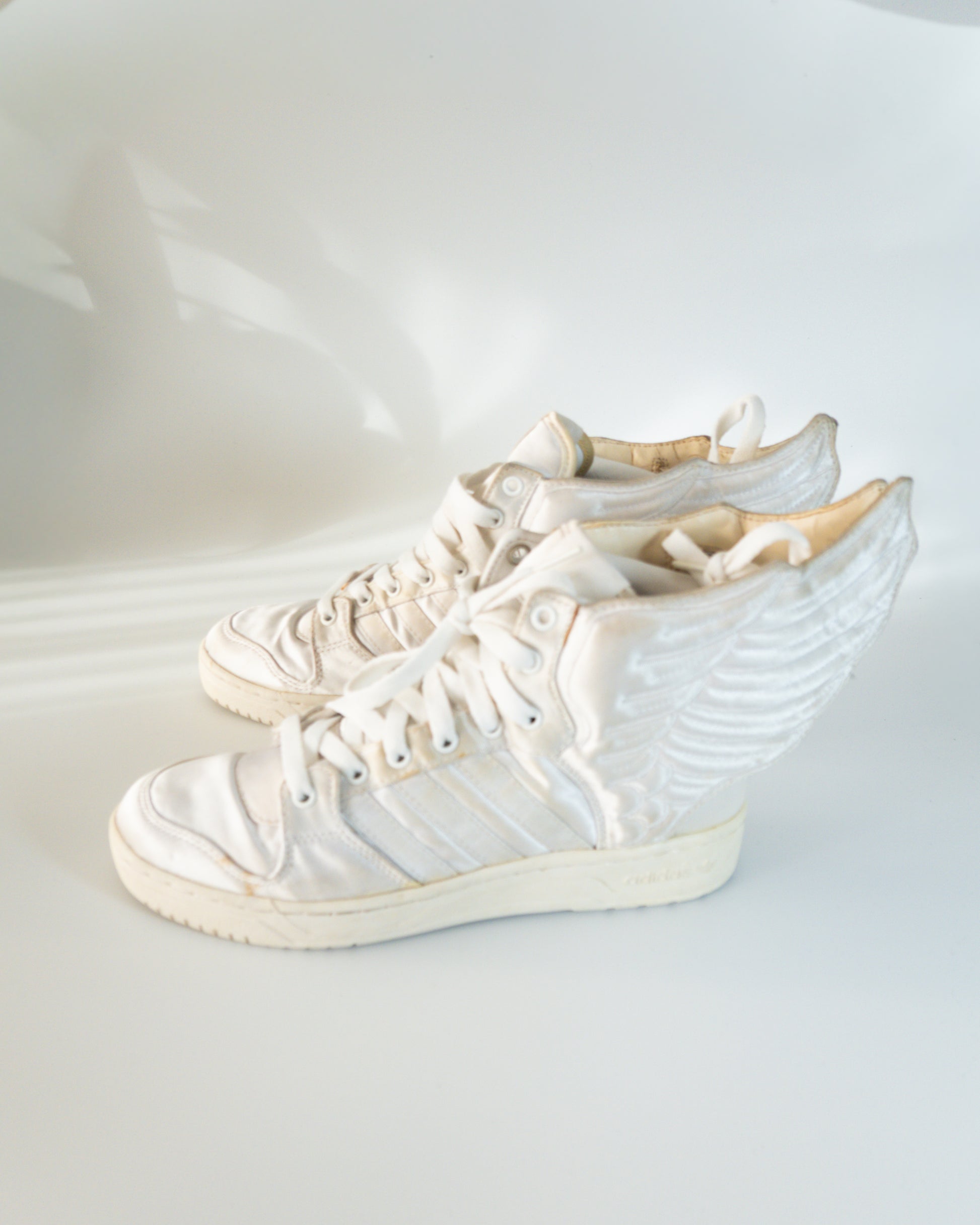 Zapatillas Wings Blancas - Adidas x Jeremy Scott - La Reversa